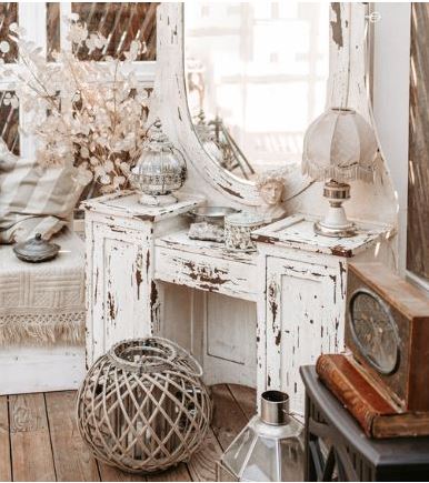 cottagecore vs shabby chic