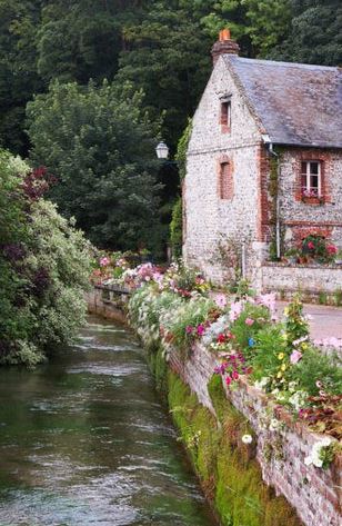 Old English Cottagecore Cottage