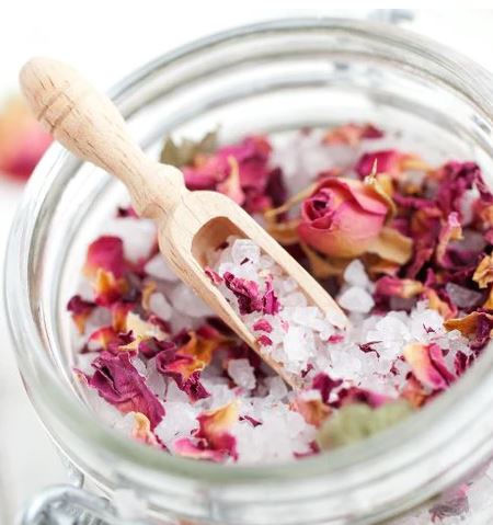Cottagecore Crafts For Fall: bath salts